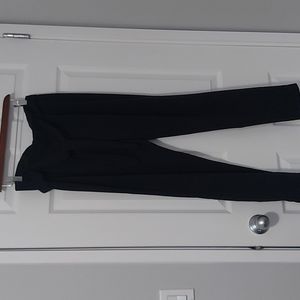 Vero Moda slim leg pants. Size 38 European or dize 10 US